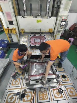 Moagem por injecção de plástico para moldes de automóveis